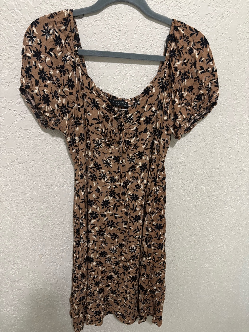 Puff-Sleeve Dress